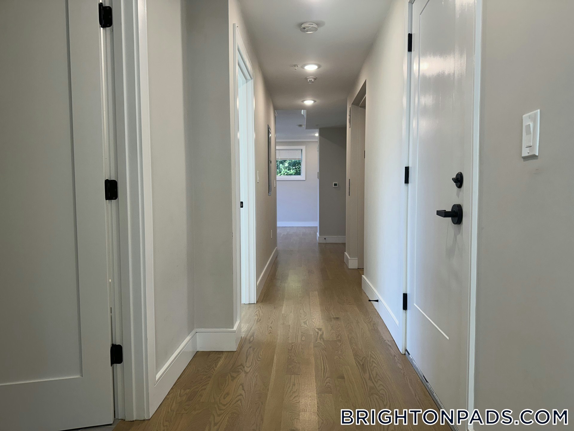 Building Photo - 104-106 Warren St.