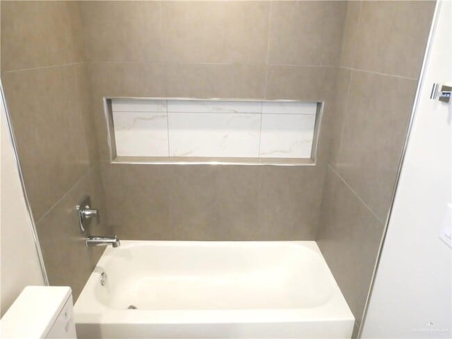 Building Photo - 23 East St