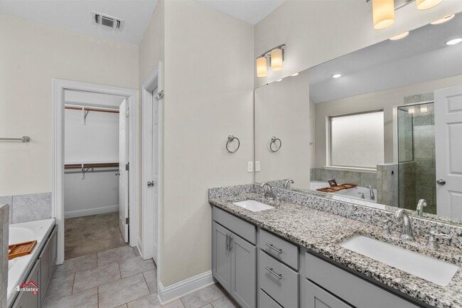 Building Photo - 608 Labarre Ln