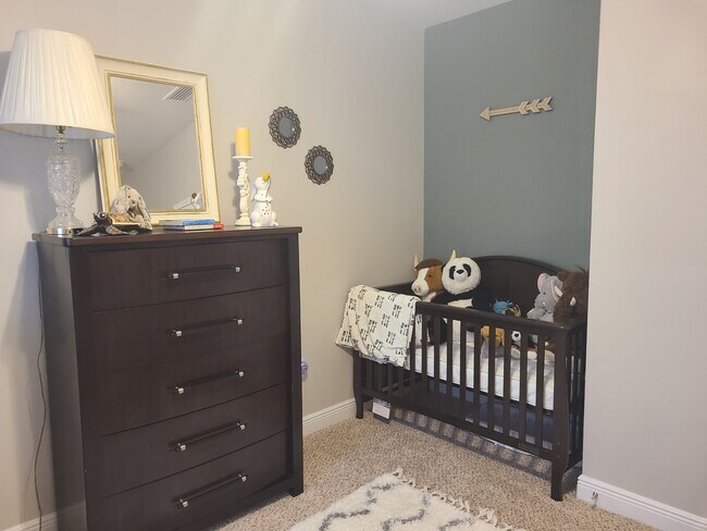 Building Photo - 317 Highbrook Rd