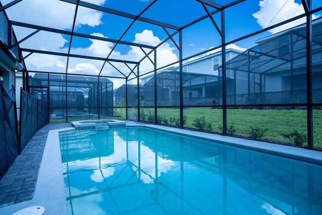 Building Photo - 16372 St Kitts Cir