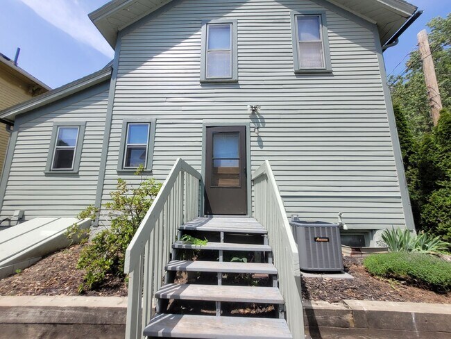 Building Photo - 757-759 17th Street