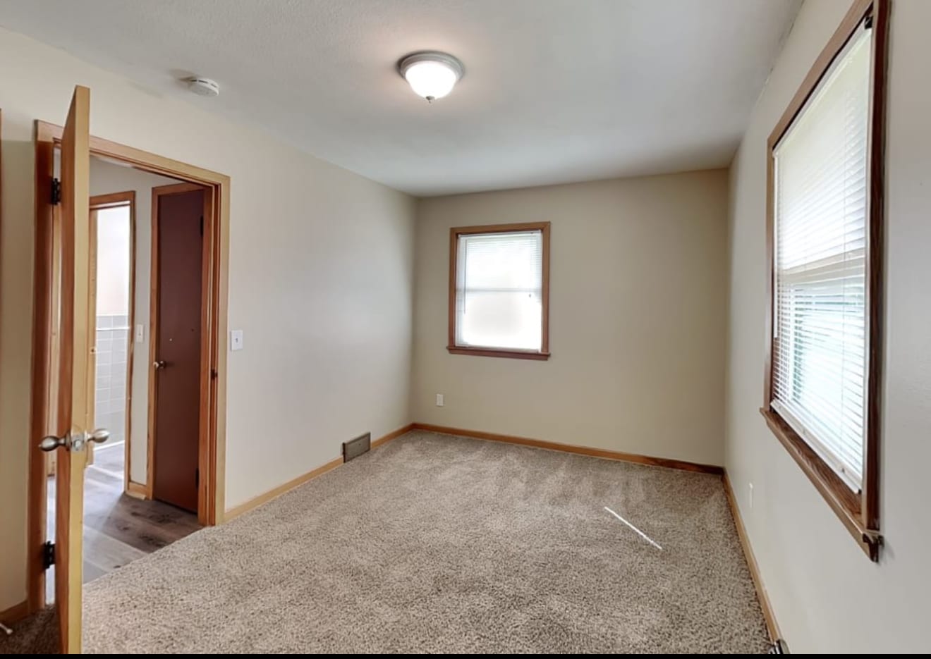 Building Photo - 452 N Alexander St