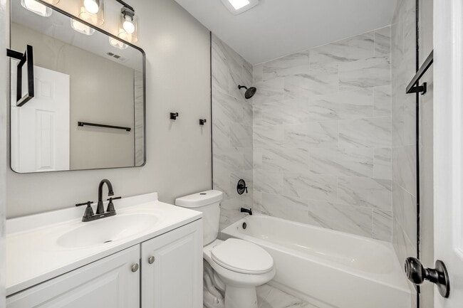 Building Photo - Charming Palm Bay Retreat - Perfect for Relaxation and Entertainment!