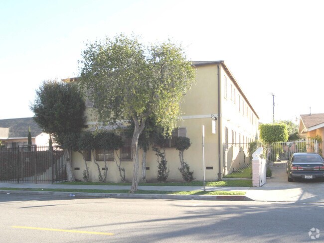Building Photo - 6316 Middleton St