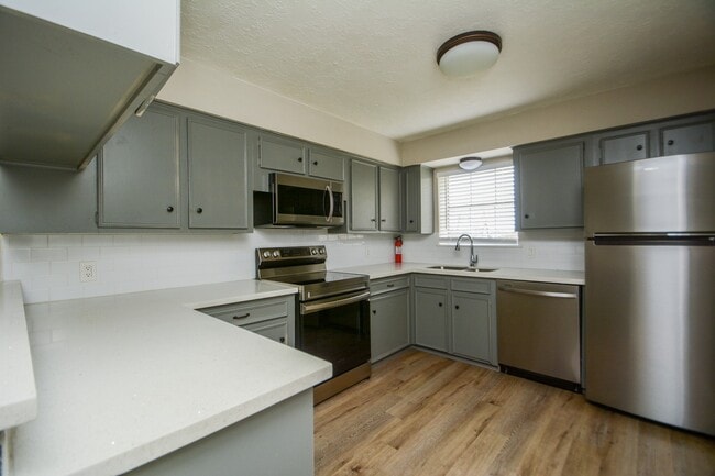 Building Photo - 1305 Adams St