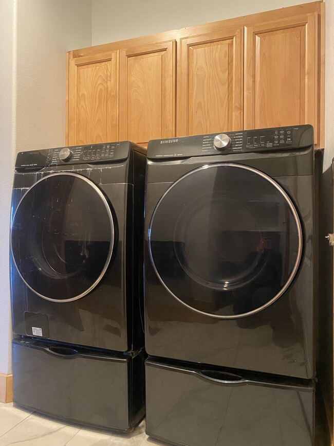 Building Photo - 115 Gold Rush Trail