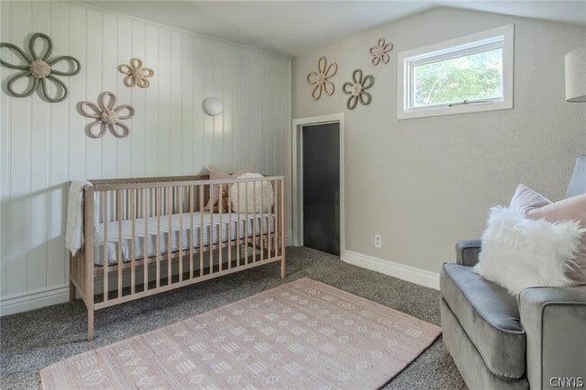 Building Photo - 406 Stone St