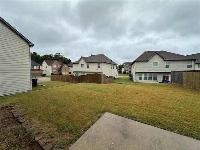 Building Photo - 5496 Village Trace