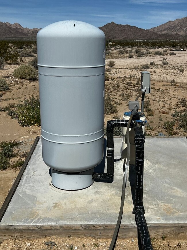 Building Photo - Updated 2 Bedroom Home with Finished 2-Car Garage – Easy Highway Access | 29 Palms (Wonder Valley)