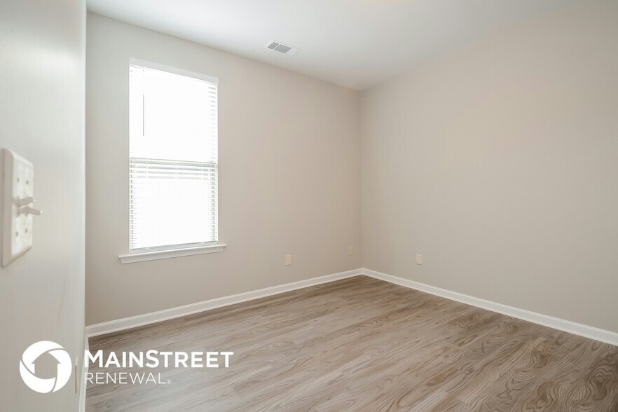 Building Photo - 1203 Washington Dr