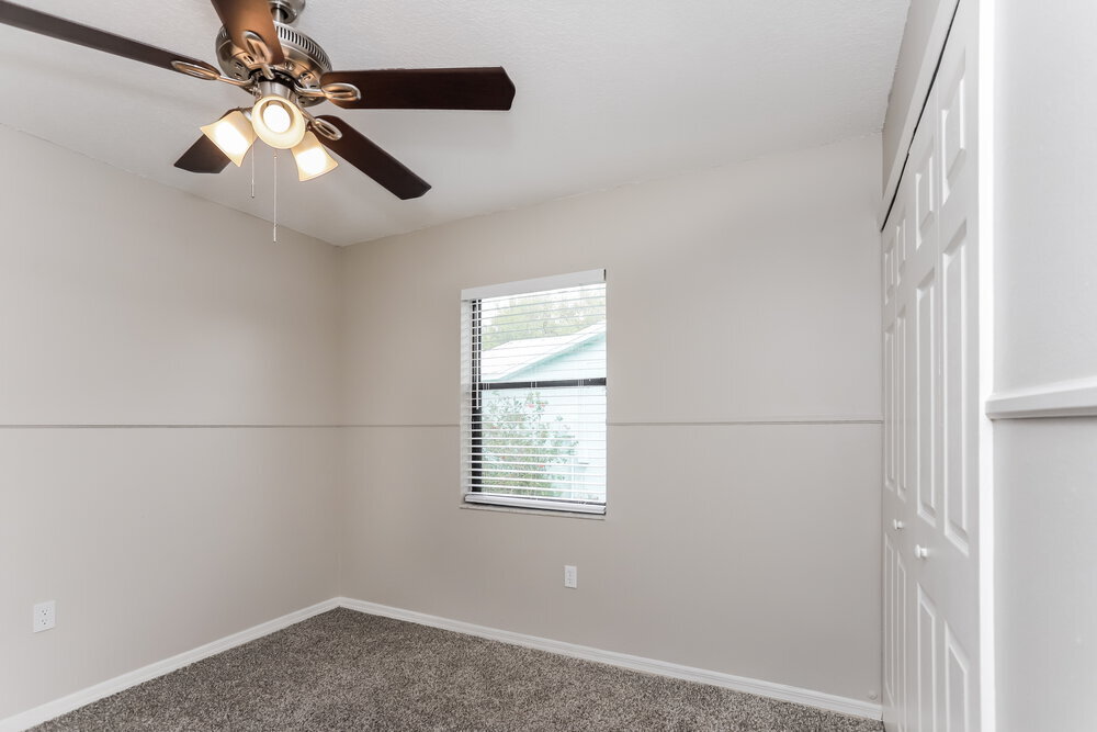 Building Photo - 12873 Pineway Dr