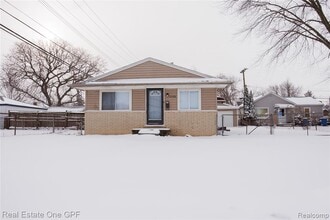 Building Photo - 14960 Alberta Ave