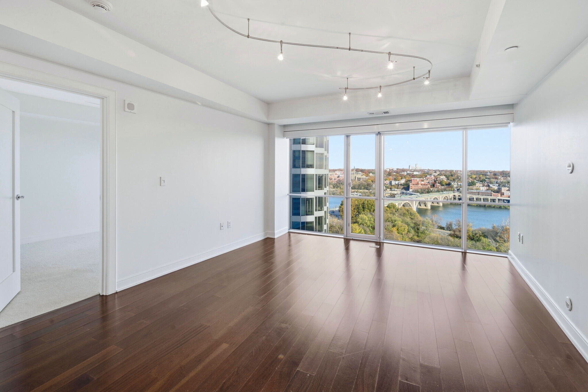 Building Photo - 1111 19th St N