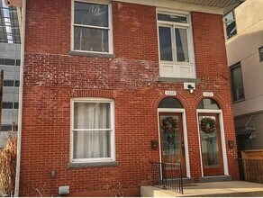 Building Photo - 1321 Elati St
