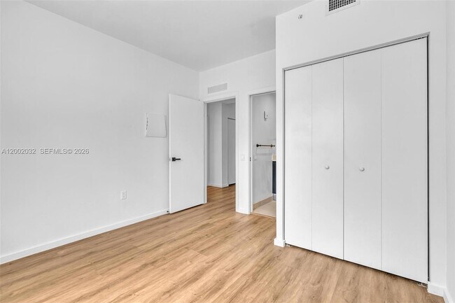 Building Photo - 753 NW 30th St