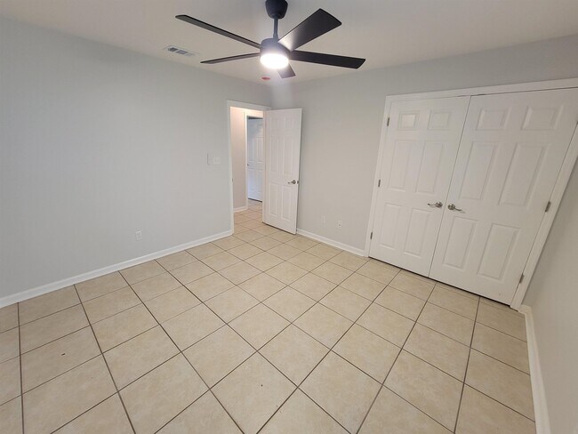 Building Photo - 1596 Misty Garden Way