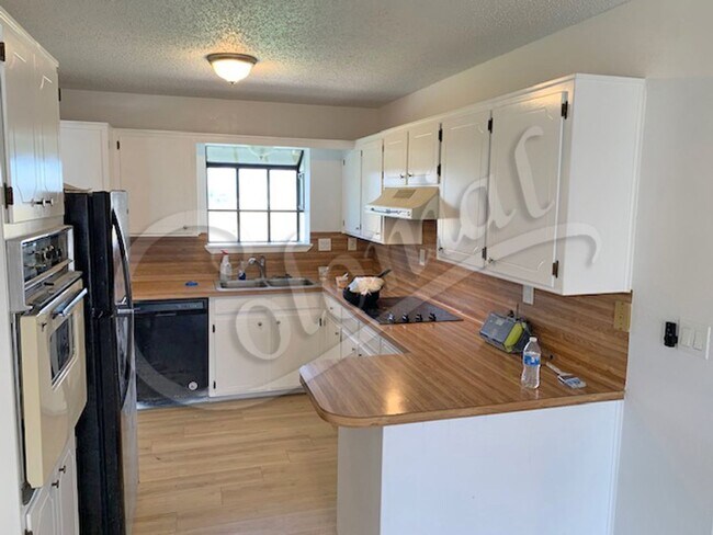 Building Photo - 709 Beaver Trail