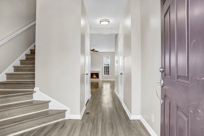 Building Photo - 1345 Bell Rd