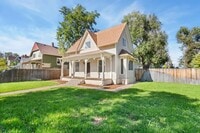 Building Photo - 1403 8th St