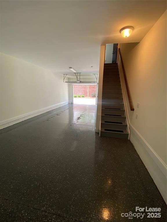 Building Photo - 31 Myrtle St