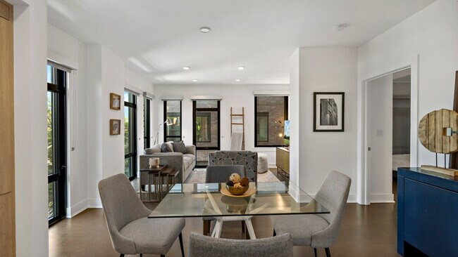 Building Photo - 815 V St NW