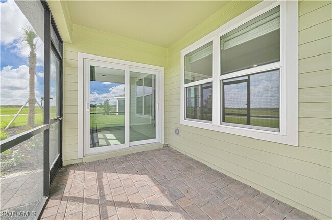 Building Photo - 44633 Palm Frond Dr