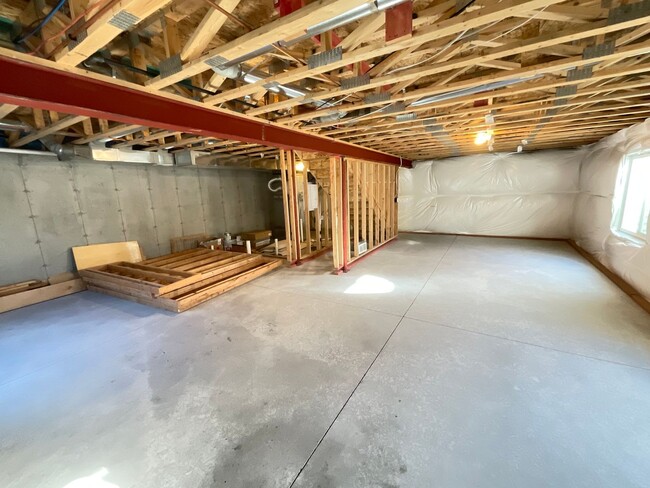 Building Photo - 2 Master Suite Townhome Available Near Voy...