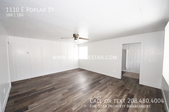 Building Photo - 1110 E Poplar St