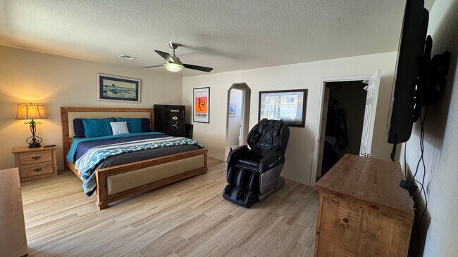 Building Photo - Furnished Pool Home Rental!!