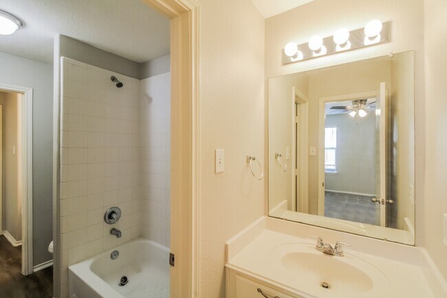 Building Photo - 3519 Apache Meadows Drive
