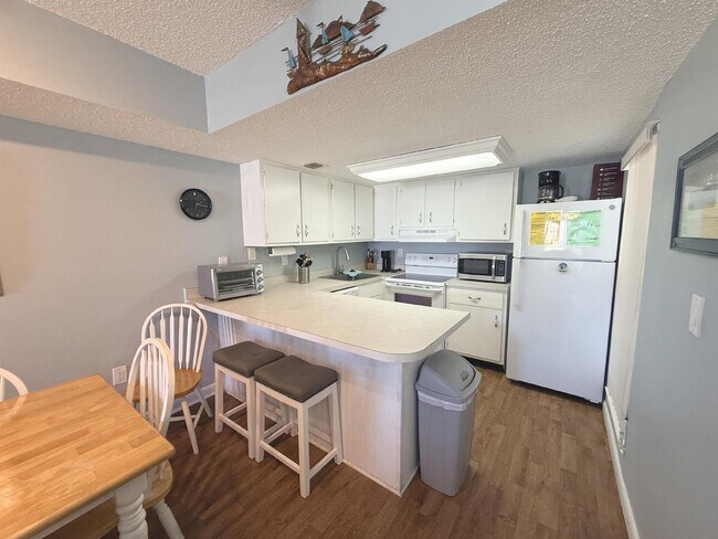 Building Photo - 7750 Jimmy Buffett Mem Hwy
