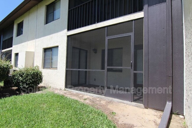 Building Photo - 1515 Huntington Ln