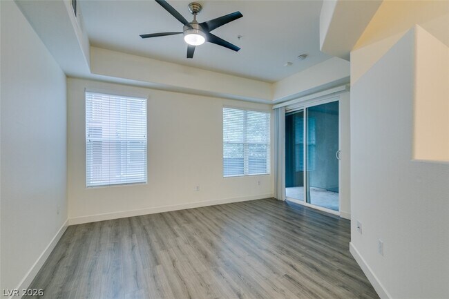 Building Photo - 38 E Serene Ave