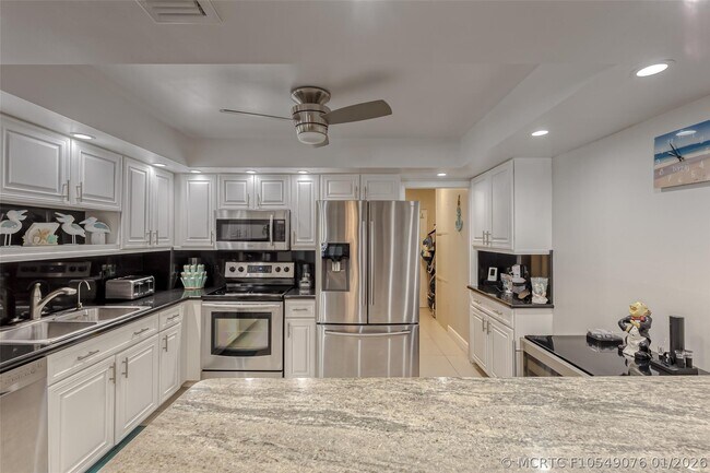 Building Photo - 3900 Galt Ocean Dr