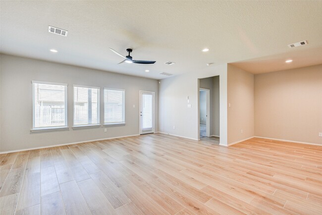 Building Photo - 15348 Timber Preserve Ln