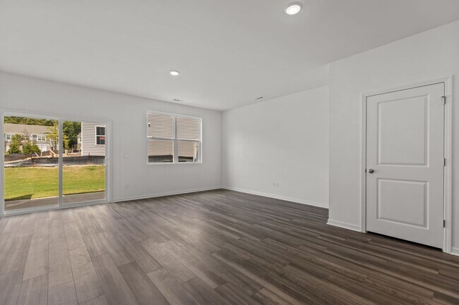 Building Photo - Glenn Crossing