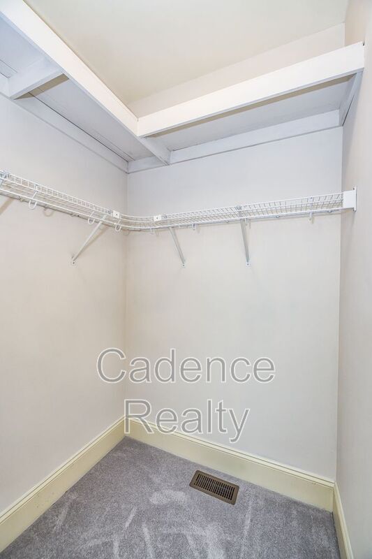 Building Photo - 205 N Sea Lily Ct