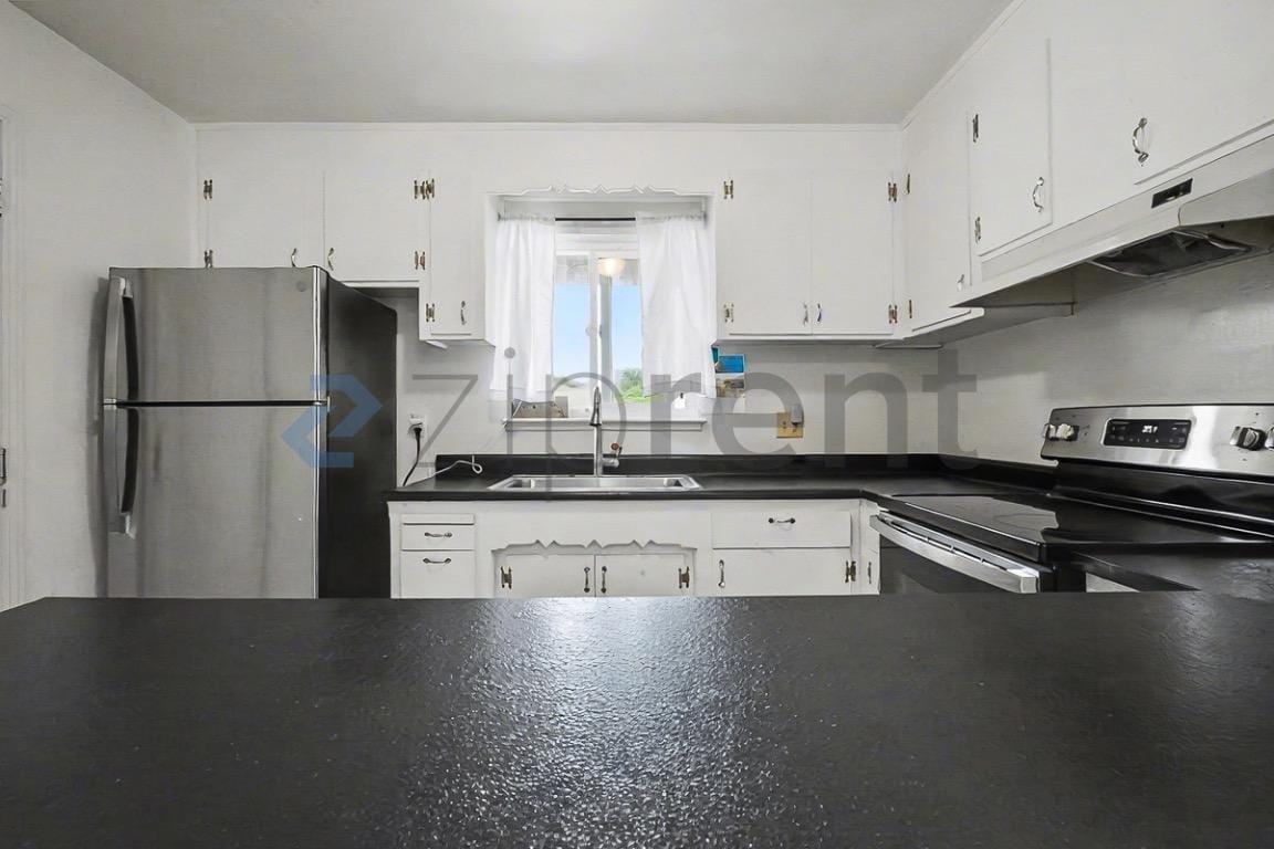 Building Photo - 2306 Ramon Dr