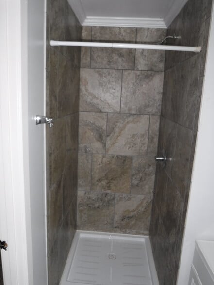 Building Photo - 4206 N 30th Ter
