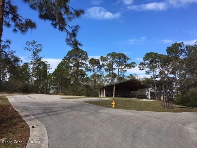 Building Photo - 1617 Ridge Dr