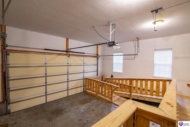 Building Photo - 45 Crosslin Ct