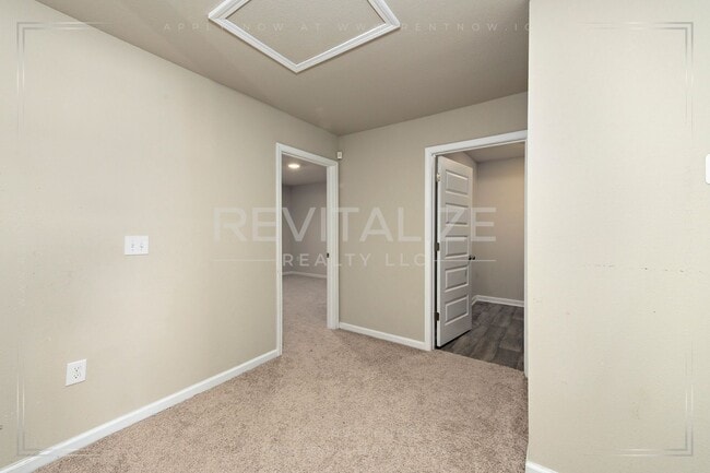 Building Photo - Stunning 2-Story 4 BD 2.5 BA House in Spanish Fort!