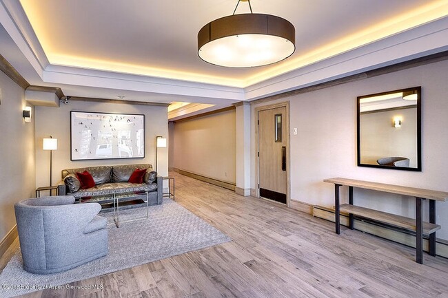 Building Photo - 205 E Durant Ave