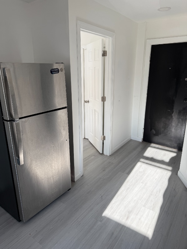 Building Photo - 207 E Broad St