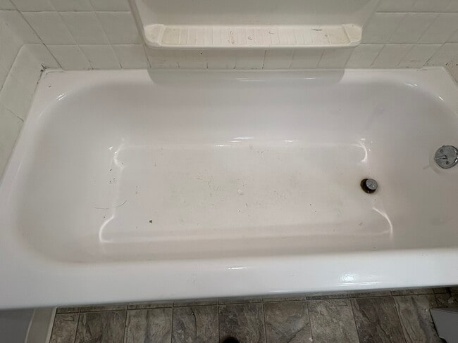 Building Photo - 17407 Woodbury Ave