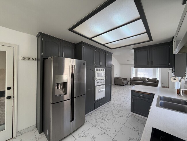 Building Photo - 5310 Summer Cypress Dr