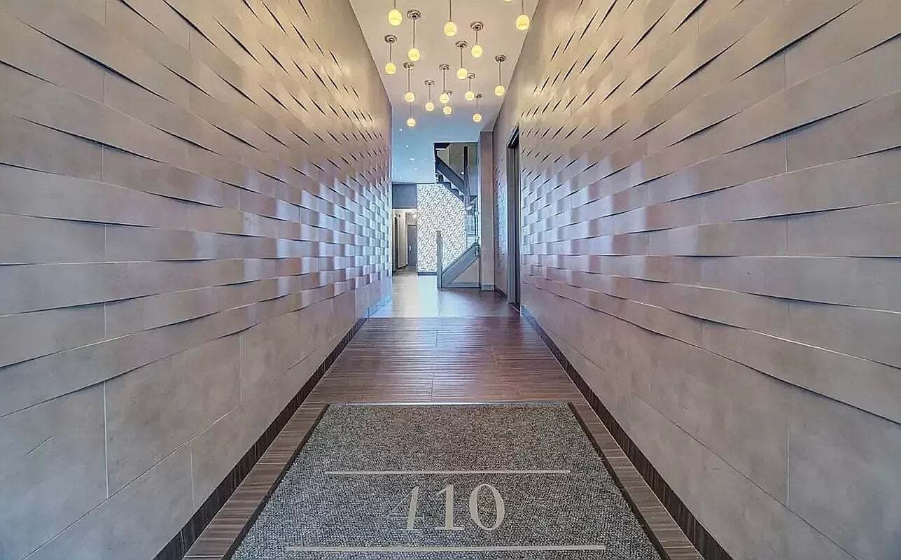 Building Photo - 410 E 13th St