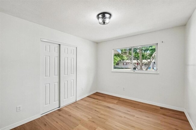 Building Photo - 6515 3rd St Ct W