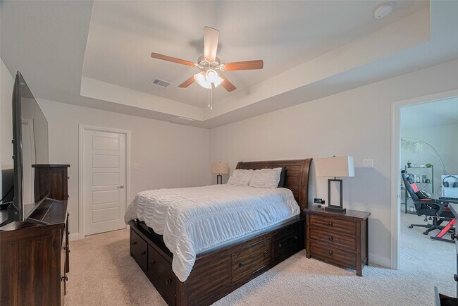 Building Photo - 5323 Vermilion Ct